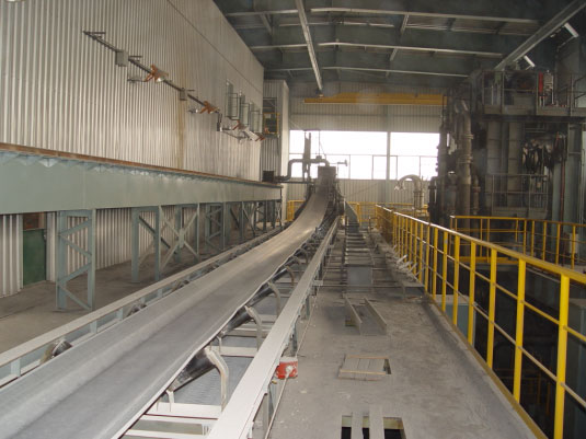 礦槽移動皮帶卸料機(jī)除塵技術(shù) 礦槽移動皮帶卸料機(jī)除塵技術(shù)